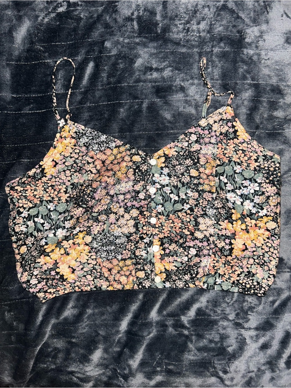 * 3 for 30$ Bundle * Floral Button-Front Cropped Cami Top - Black Floral